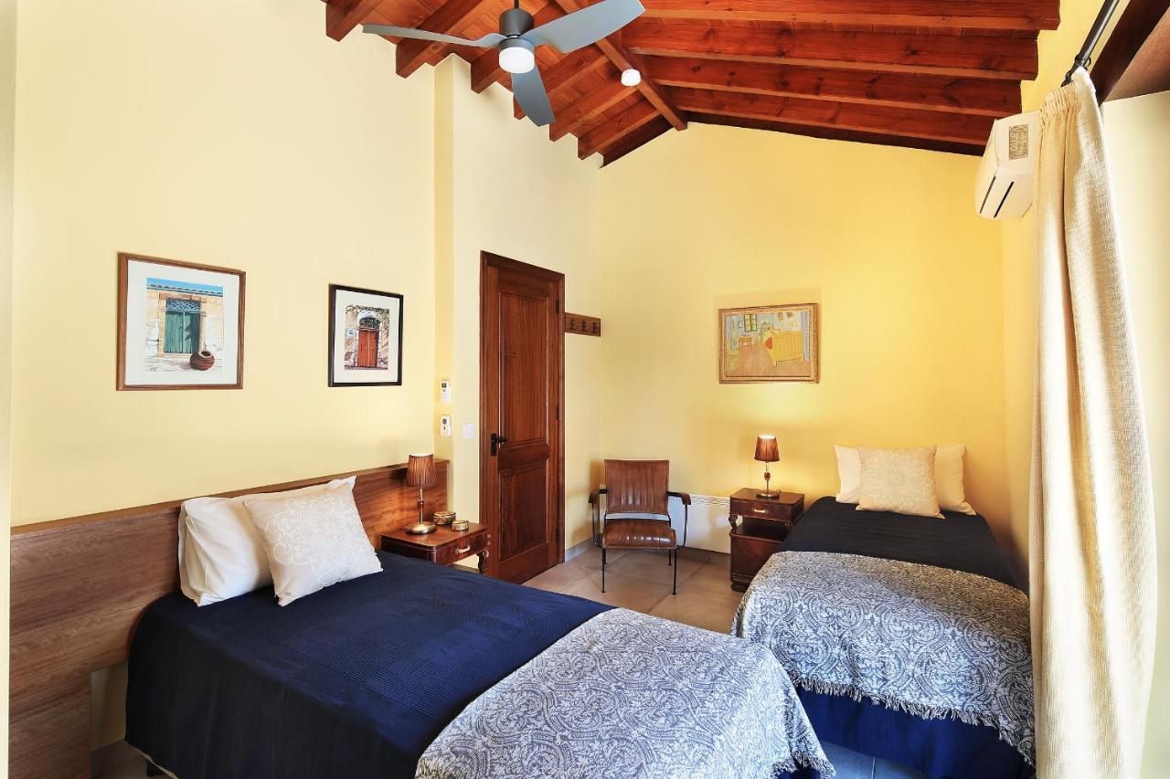 Kantara House - A Rural Retreat Of Comfort & Class! Арсос Экстерьер фото