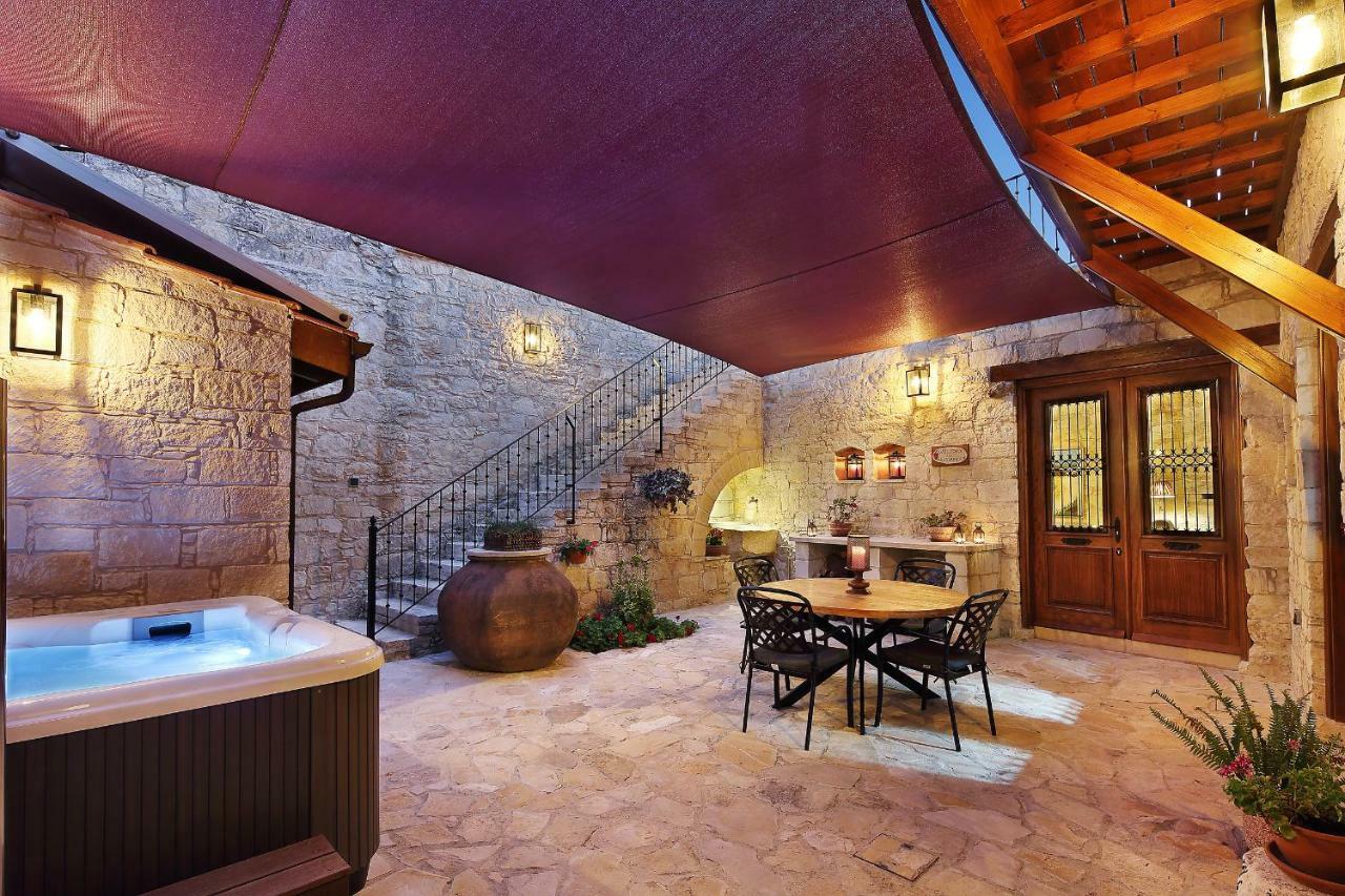 Kantara House - A Rural Retreat Of Comfort & Class! Арсос Экстерьер фото